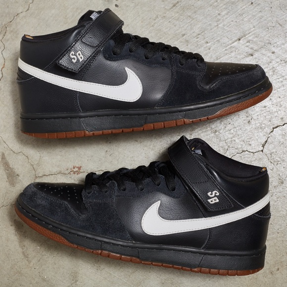 Nike SB Dunk Mid Pro ‘Black/White’ - Picture 1 of 10